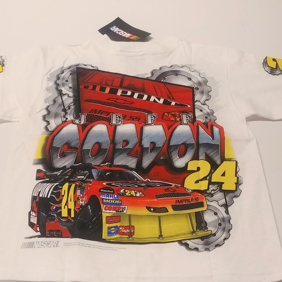 Boy's NASCAR T Shirt. - Picture 3 of 7